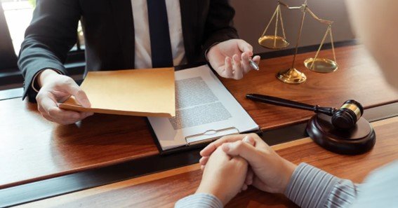 Wills and trusts - How can a lawyer help you handle it?